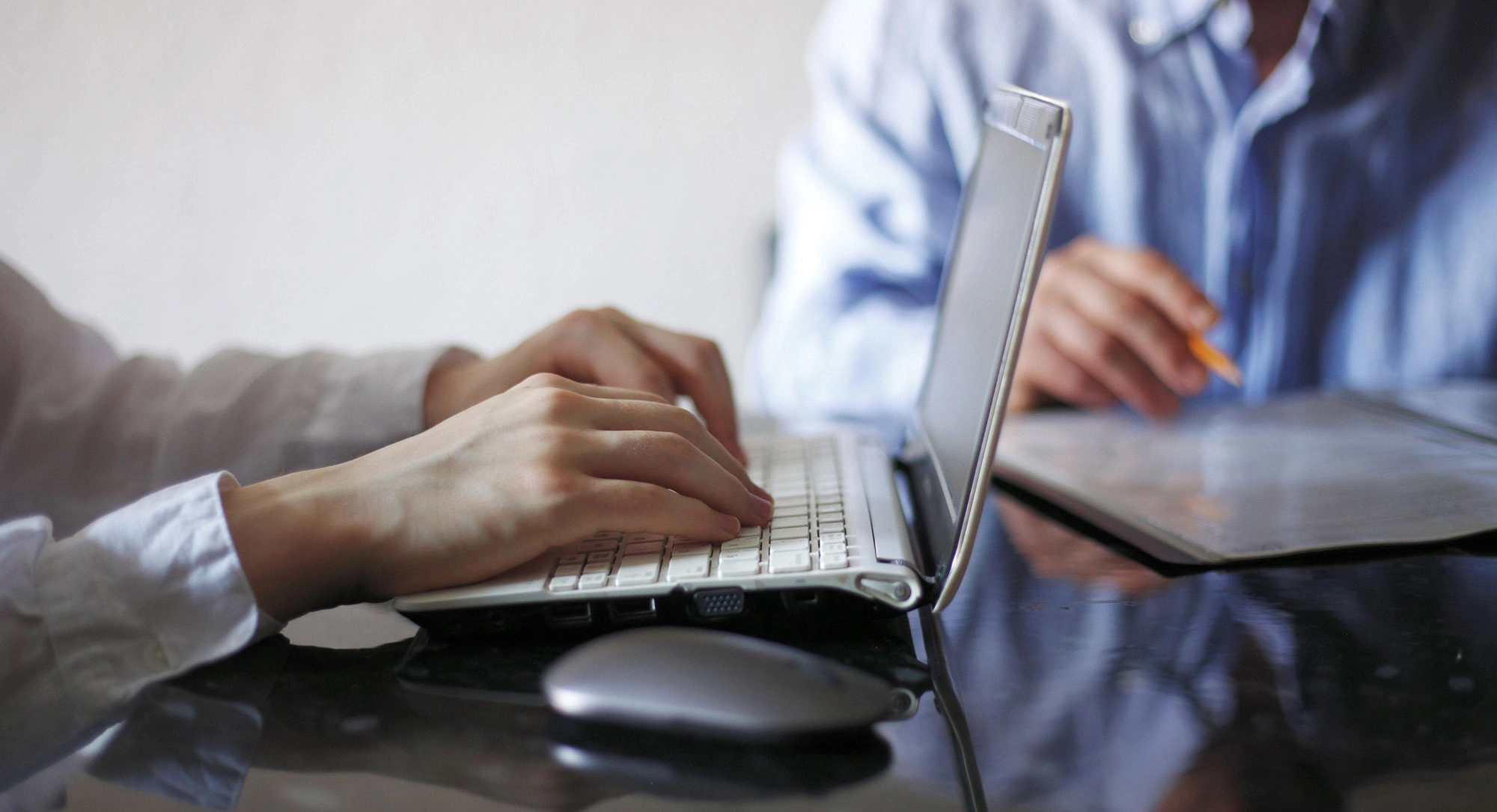 IT-laitteiden ostaminen, leasing vai elinkaaripalvelu; mikä kannattaa?